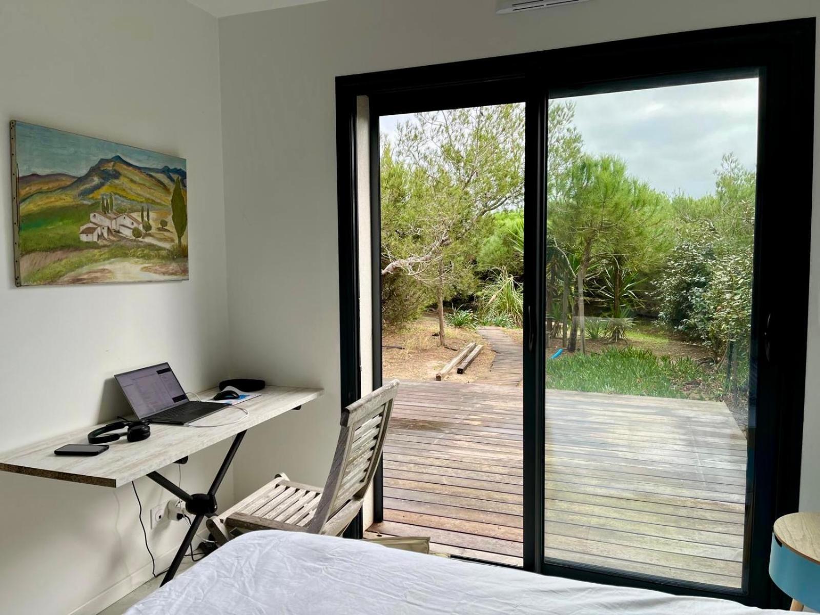 Appartement Luxe Le Levant Hyeres Exterior photo